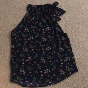 Sleeves necktie flower print top.